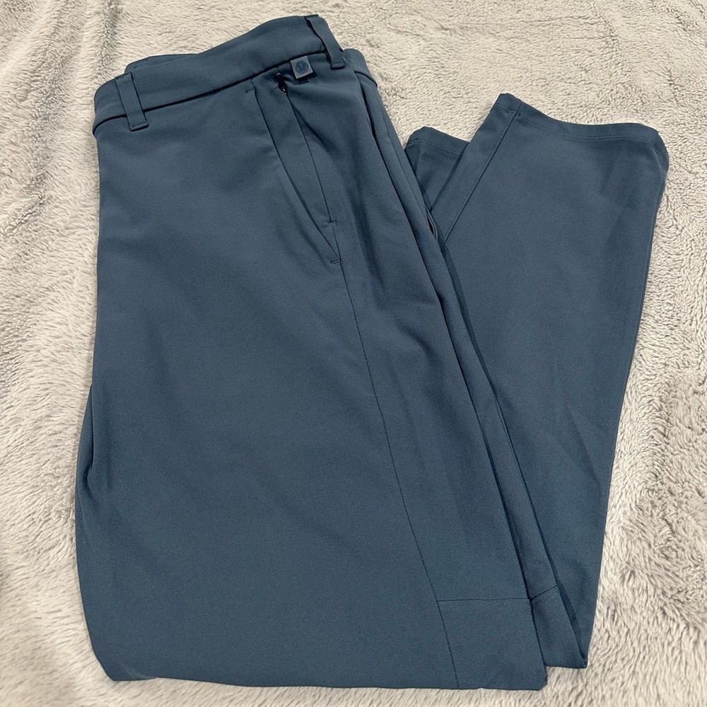 Lululemon Commission Slim Fit Pant (2021 Version)